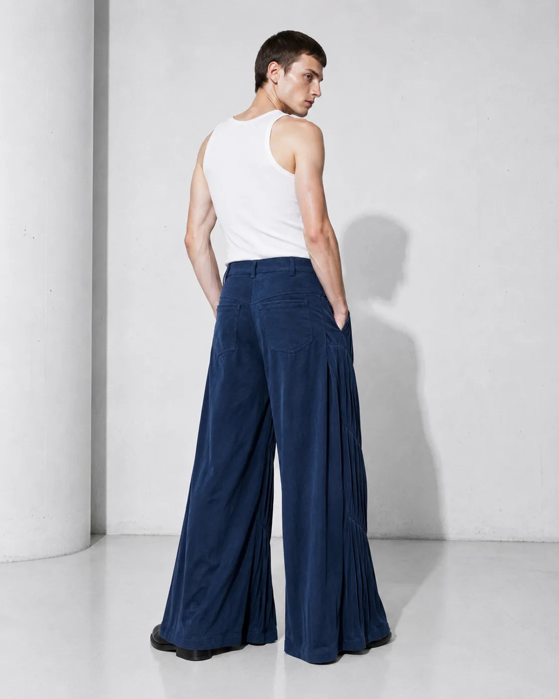Between Pleats Zipped Slit Trouser (Unisex)