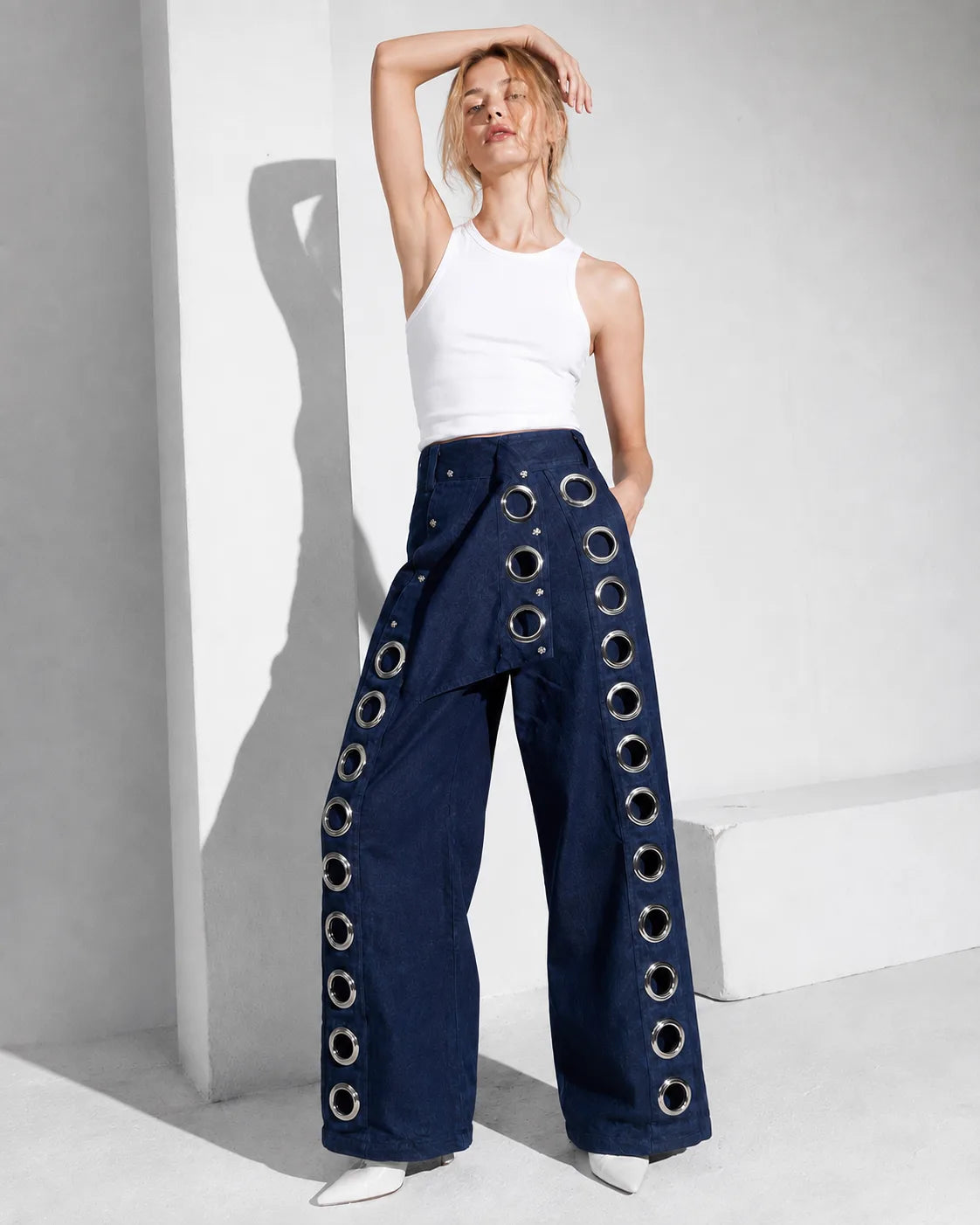 The Intertwined Circled Pants