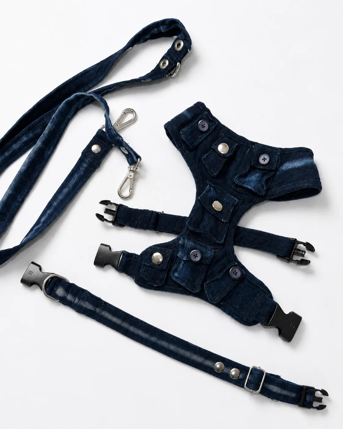 The Pockets of Love Harness, Collar and Leash Set